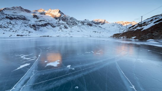 rocks-frozen-lake